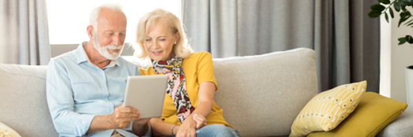 Illustratie man en vrouw met laptop