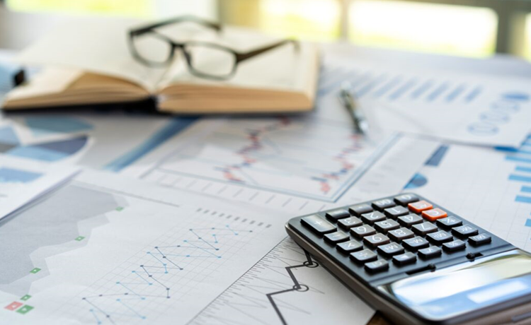 illustratieve foto VO-advies-papieren-tafel